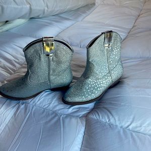 Girls cowgirl boots
